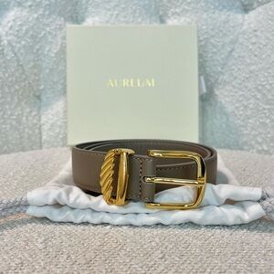Aureum No 3 XXS NWOT Etoupe Leather Belt with Gold buckle